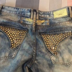 One pair Robins jeans. Size34